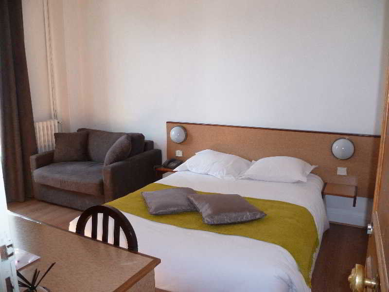 Hotel Douglas Puteaux Luaran gambar