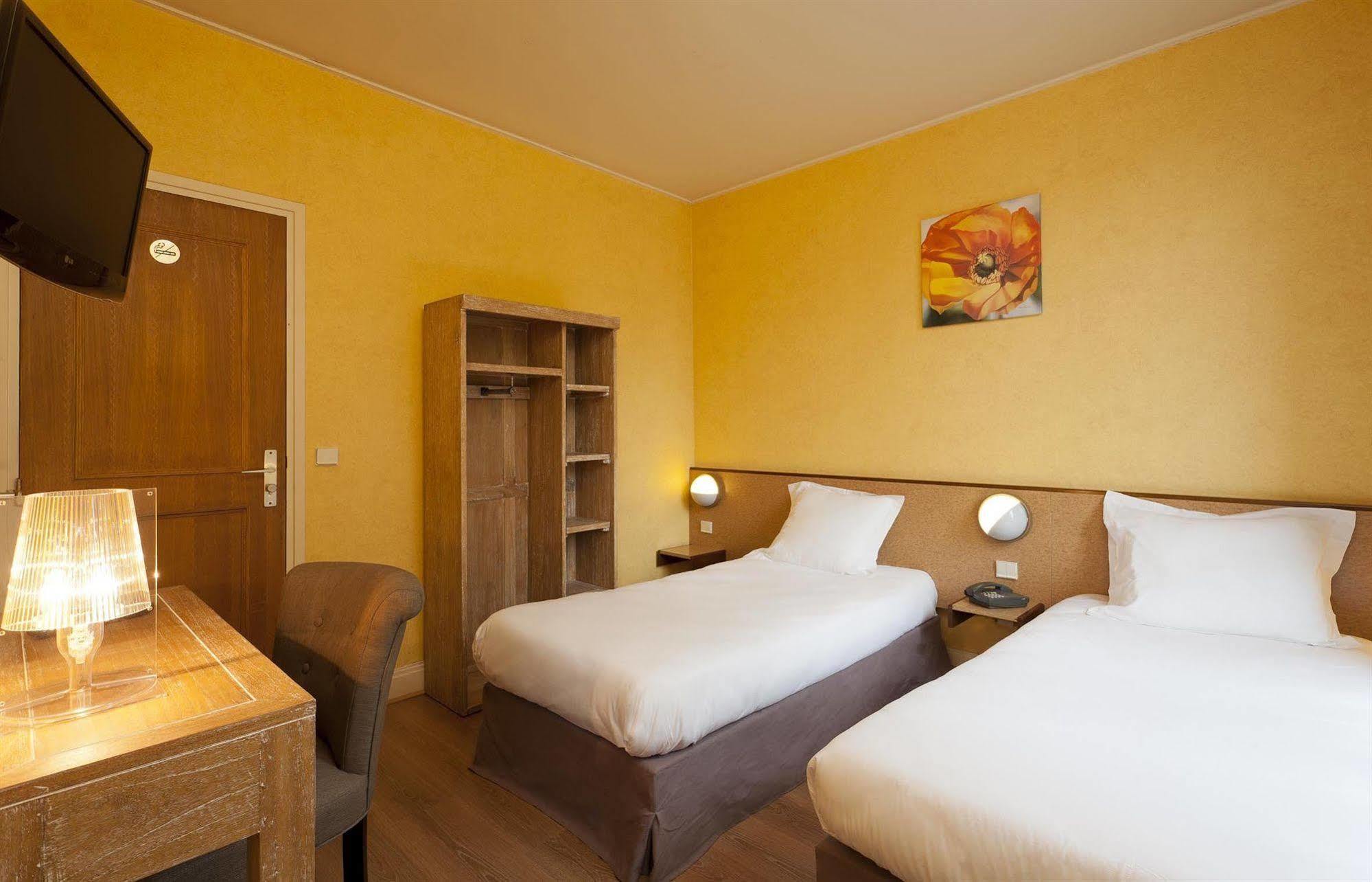 Hotel Douglas Puteaux Luaran gambar